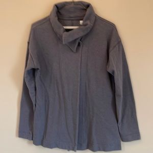 Blue-grey medium Columbia sweater/jacket